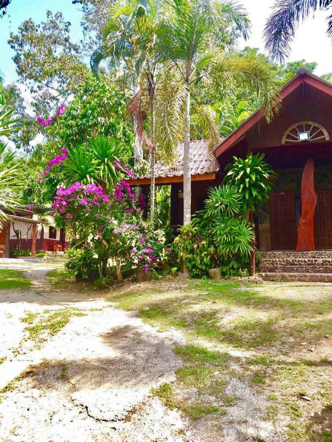 Baan Pak Rim Kuaen Resort Ban Chieo Ko Bagian luar foto